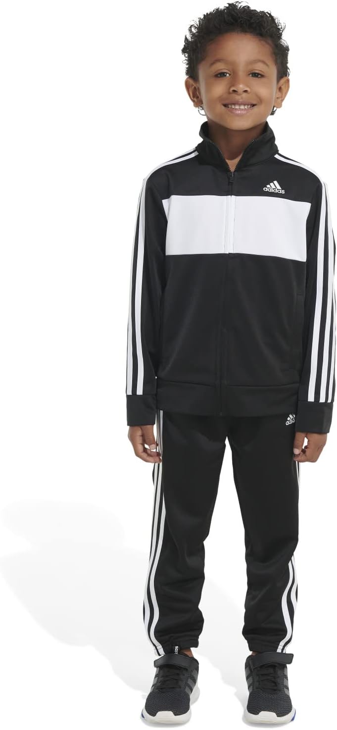 Adidas Little Tric Set Fun Fashionable