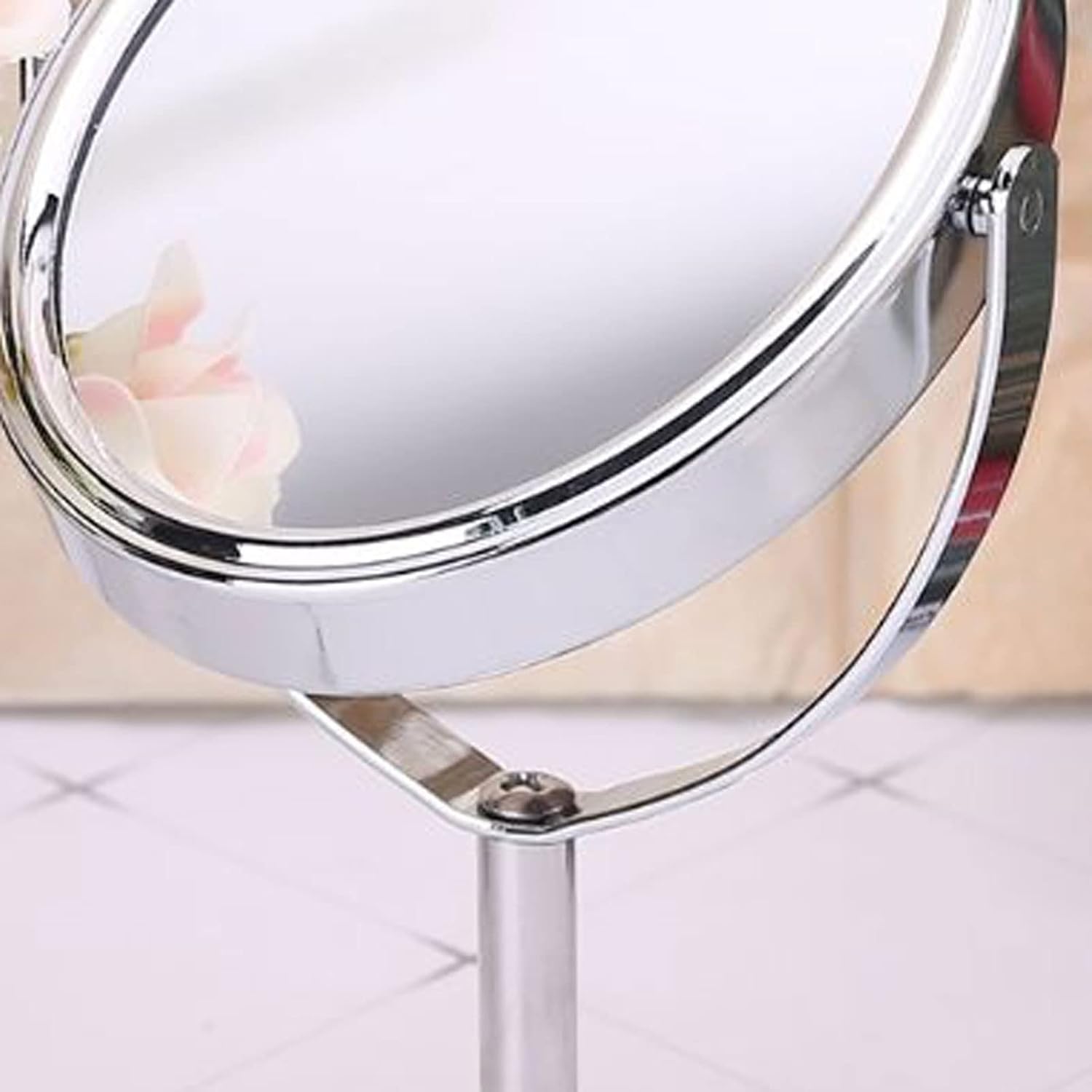 Elegantly Reflect Makeup Magnify